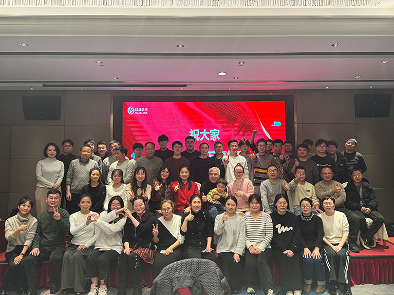 2023�����